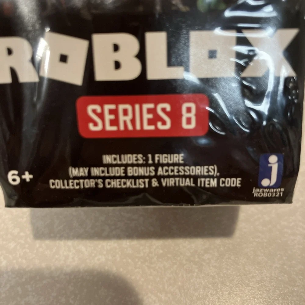 NEW Roblox Series 8 Mystery Figure Blind Box Lot of 3 Jazwares Virtual Item Code